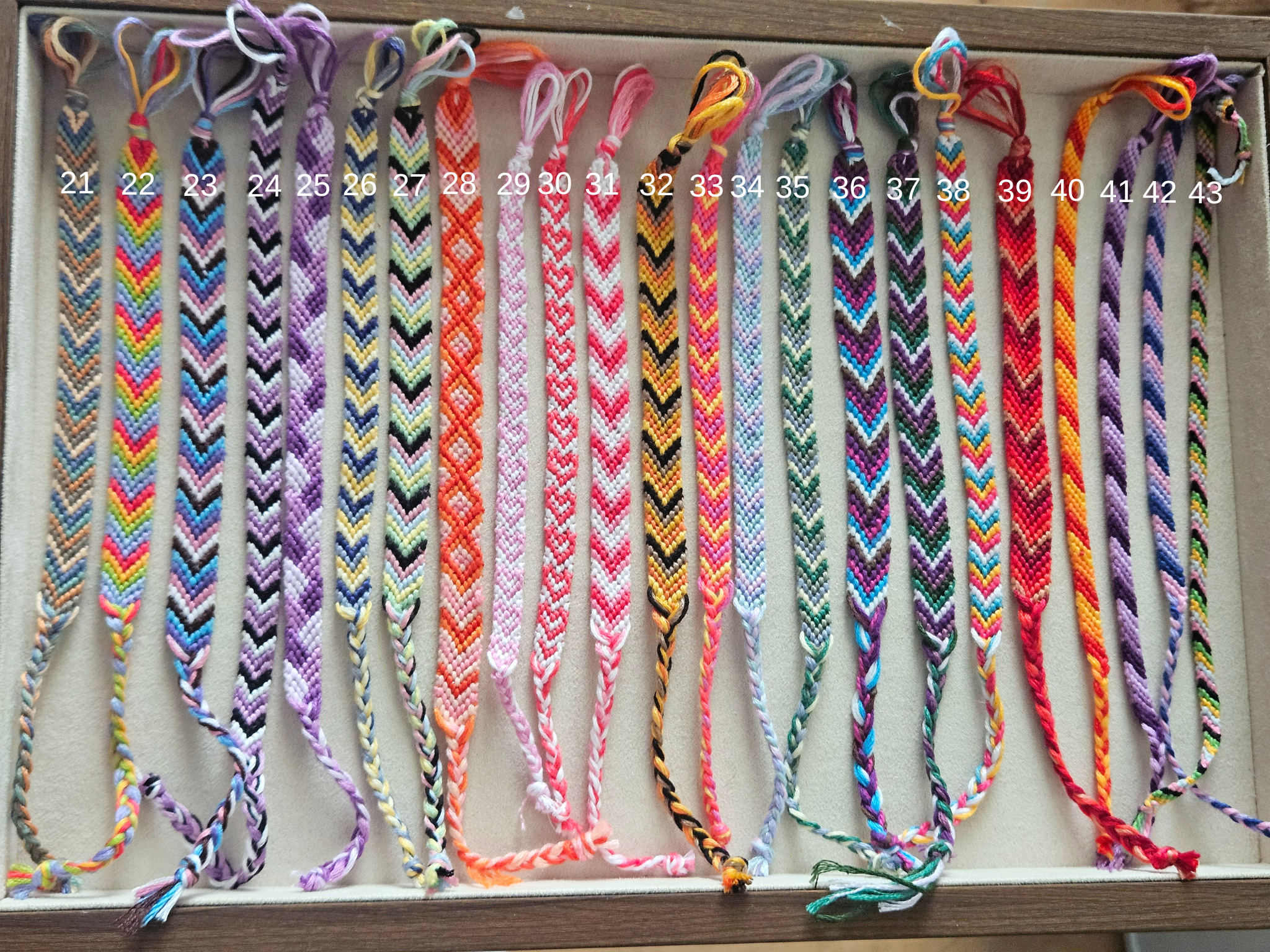 Yarn Friendship Bracelets | Endless Summer Styles