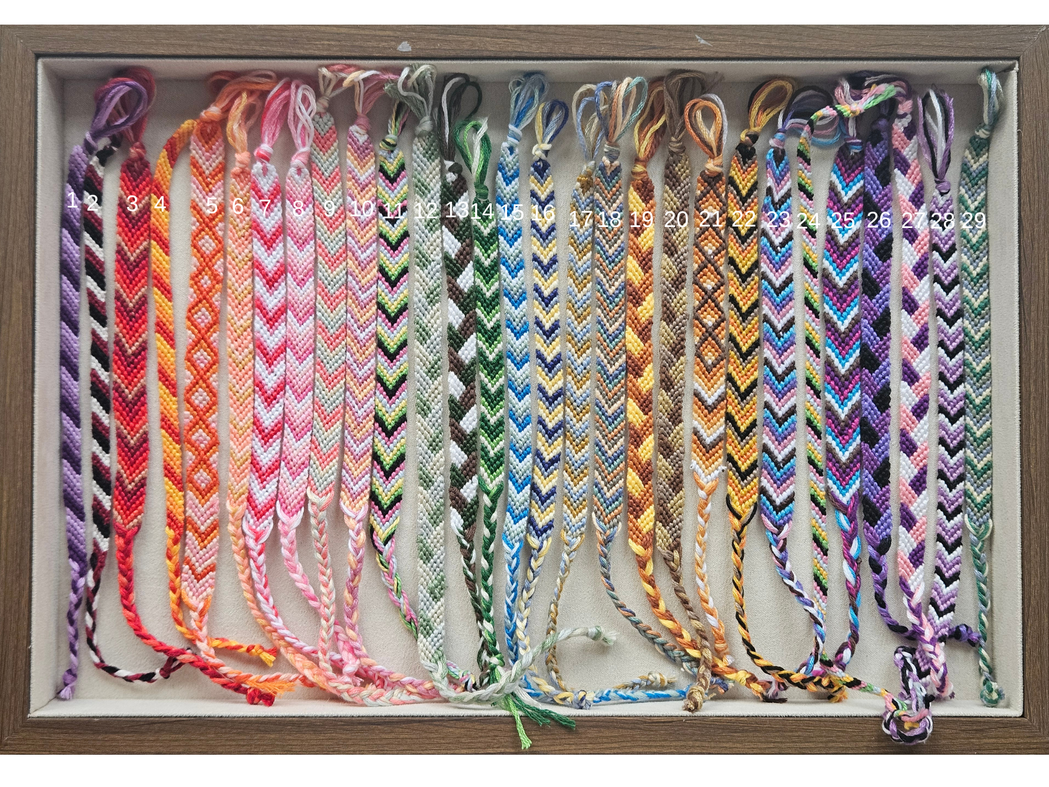 Yarn Friendship Bracelets | Endless Summer Styles