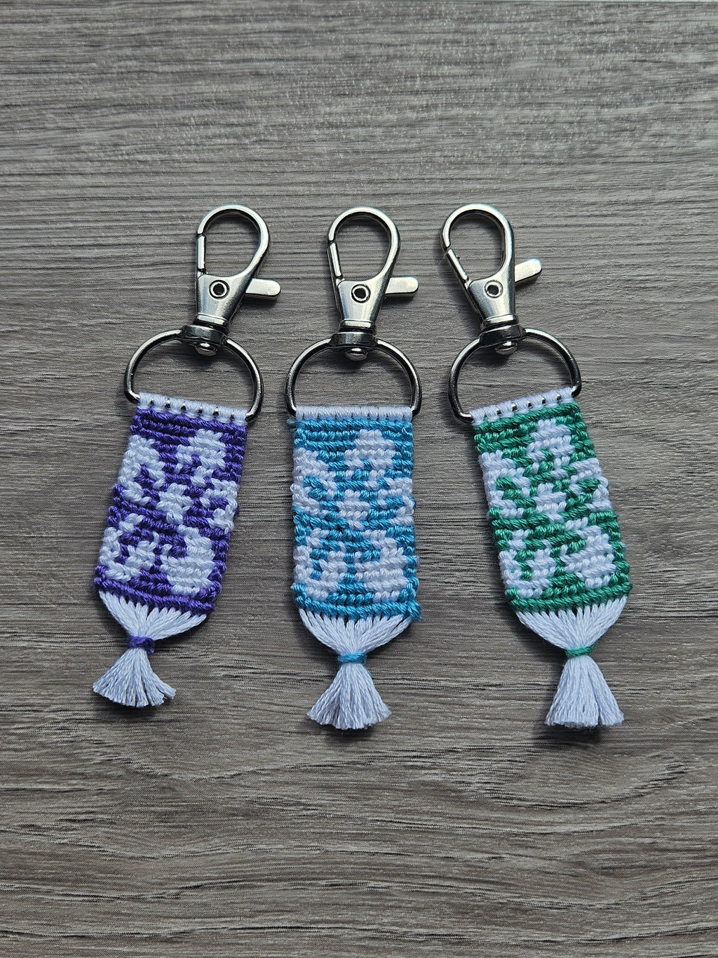 Hibiscus Flower Hand-Knotted Alpha Keychain