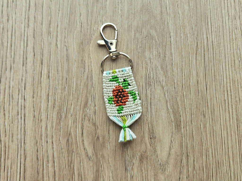 Sea Turtle Hand-Knotted Alpha Keychain