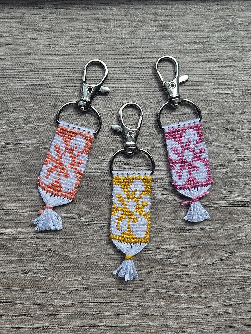 Hibiscus Flower Hand-Knotted Alpha Keychain