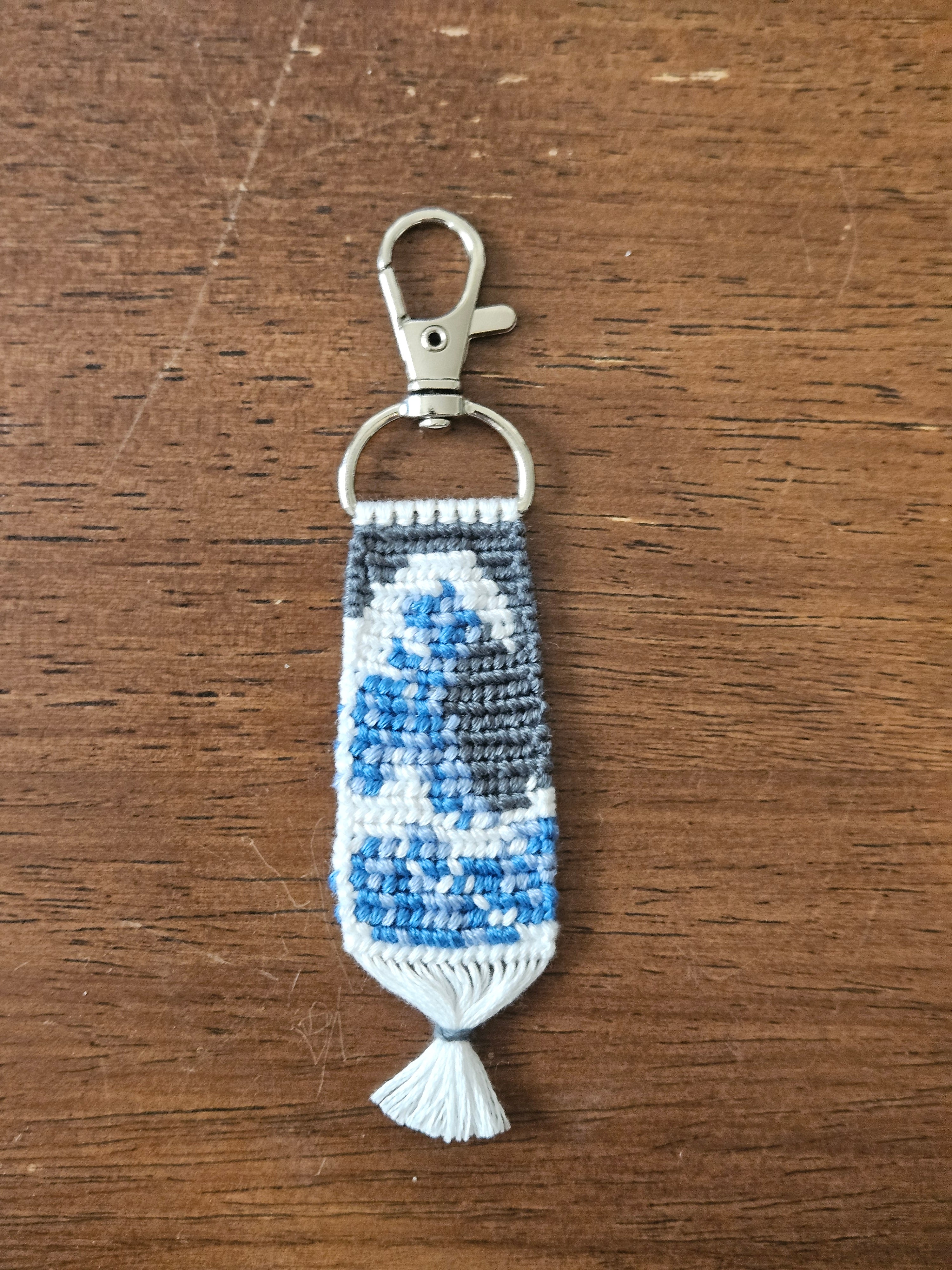 Wave Hand-Knotted Alpha Keychain