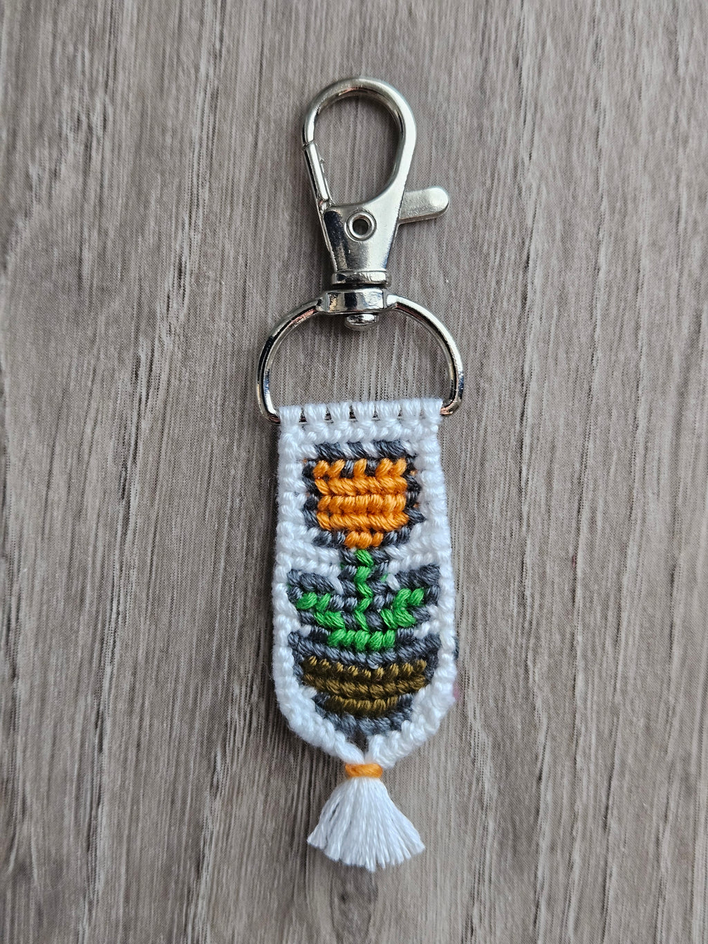 Flower Pot Hand-Knotted Alpha Keychain