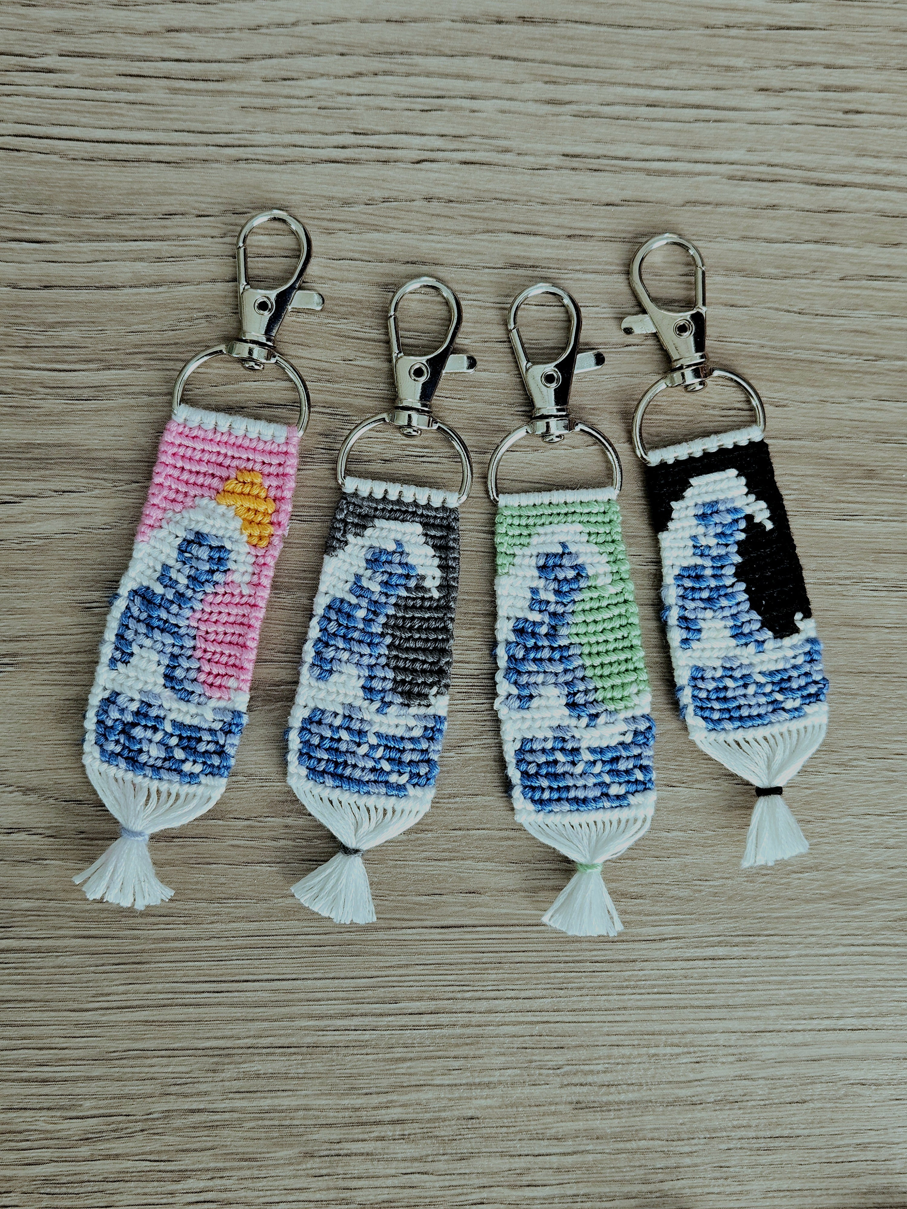 Wave Hand-Knotted Alpha Keychain
